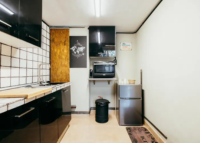 Ruzafa Roots, 12 Min To Centre, Smart Tv, Wine Apartment