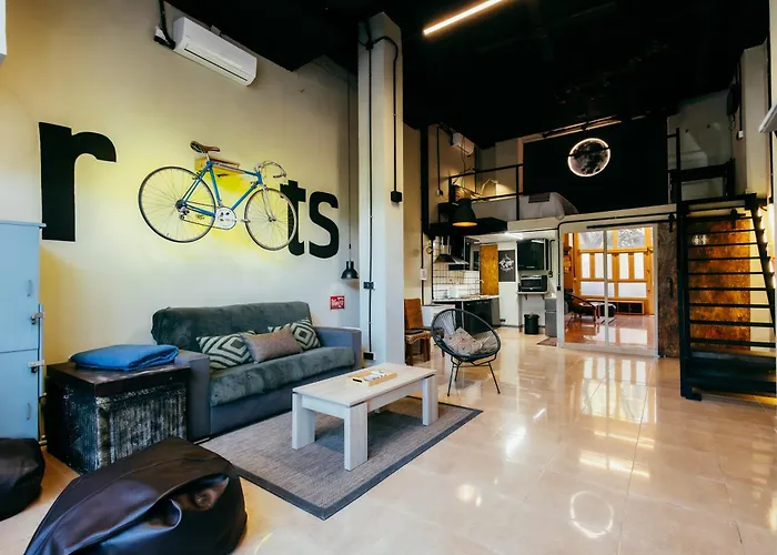 Ruzafa Roots, 12 Min To Centre, Smart Tv, Wine Apartment