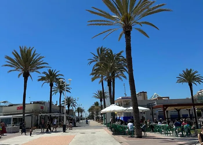 Casa Con Barbacoa En Urbanizacion Privada Villa