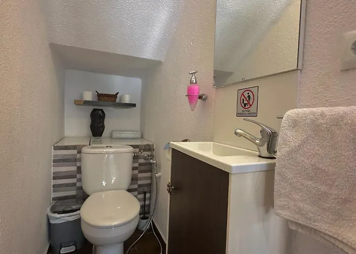 Villa Casa Con Barbacoa En Urbanizacion Privada *