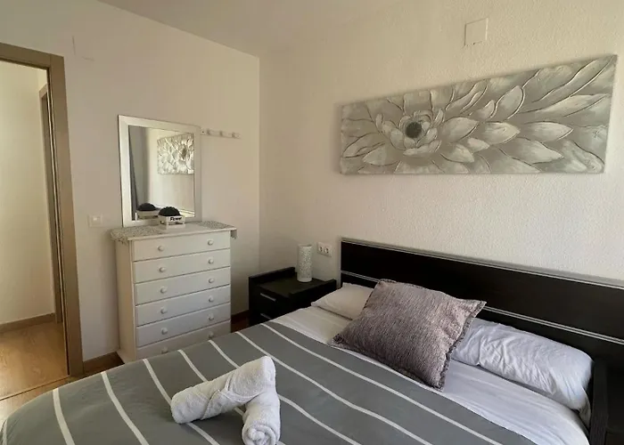 Casa Con Barbacoa En Urbanizacion Privada * Βαλένθια