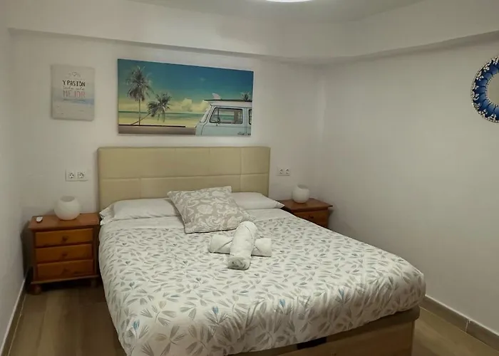 Casa Con Barbacoa En Urbanizacion Privada * Valencia