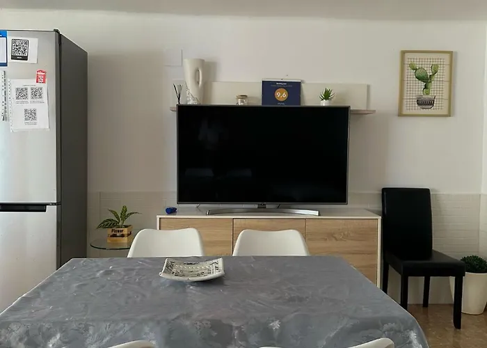 Casa Con Barbacoa En Urbanizacion Privada *