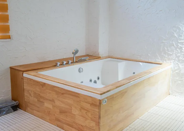 Flats Poeta Serrano Διαμέρισμα *