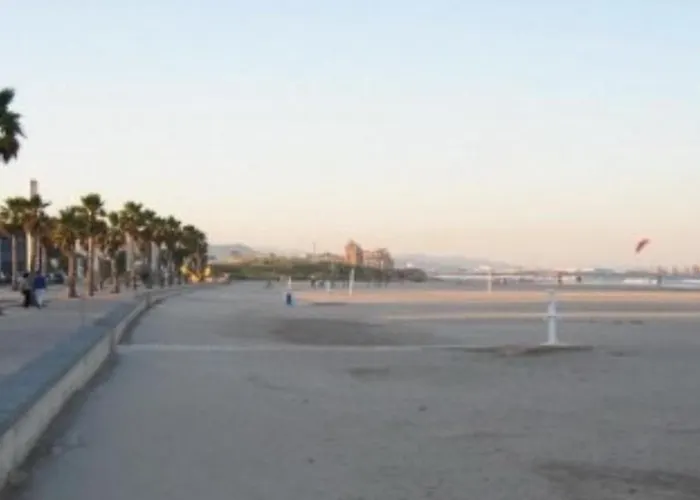 300 M From The ,parking , Breakfast Διαμέρισμα *