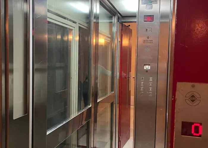 Torres Serranos ולנסיה