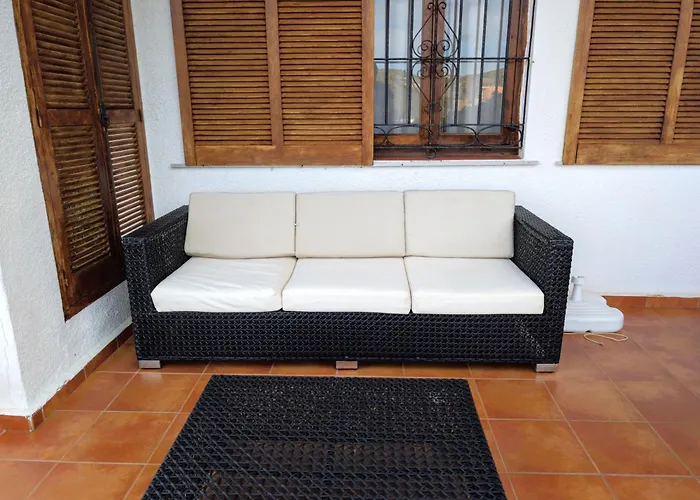 Piscina Urbanizacion De Lujo Cerca Del Mar Hébergement de vacances *