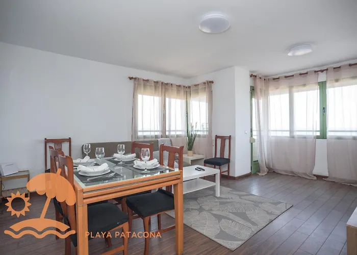 Διαμέρισμα Front Sun *