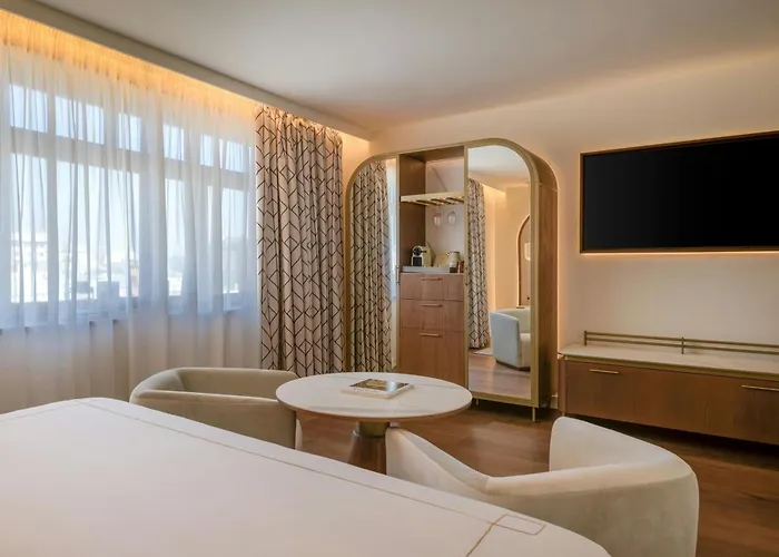 Grand Centenari, Valencia, Autograph Collection 5*