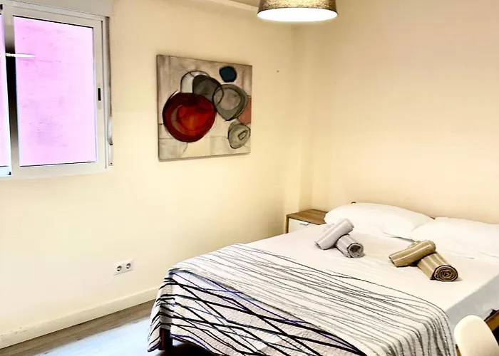 A 20 Minutos De La Playa Y 10 Minutos Del Puerto De *