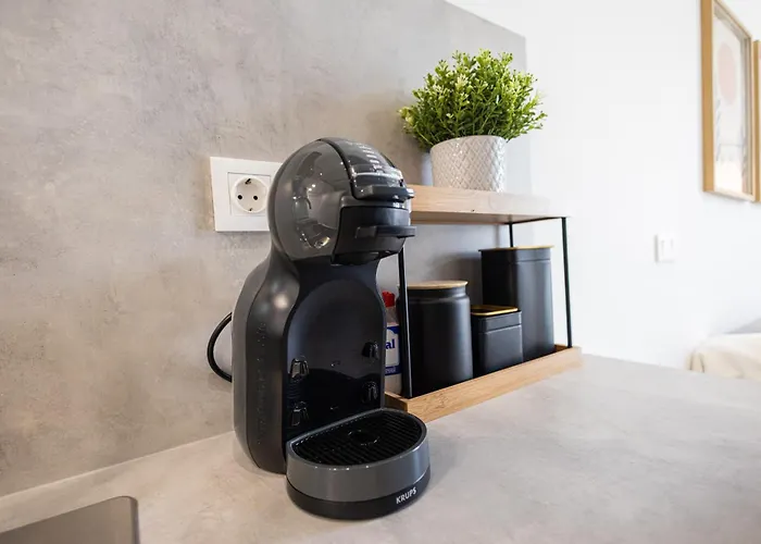 Florit Flats - The Boulevard Sur *