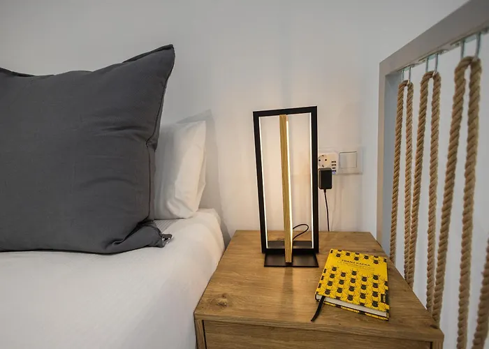 Florit Flats - The Boulevard Sur