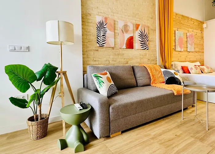 Beautiful Flat Next The Valencia