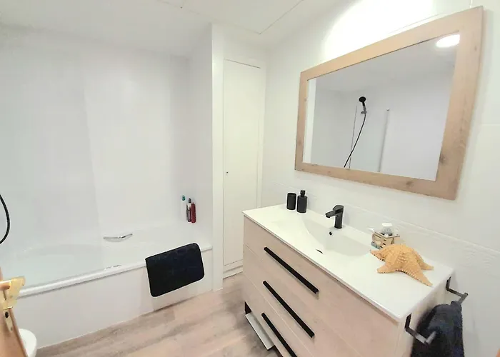 Luxury D15-21 With Terrace And Sea Views With Two 아파트