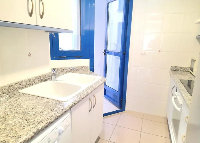 Luxury D15-21 With Terrace And Sea Views With Two *