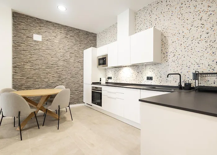 Arm By Concept Flats * Βαλένθια