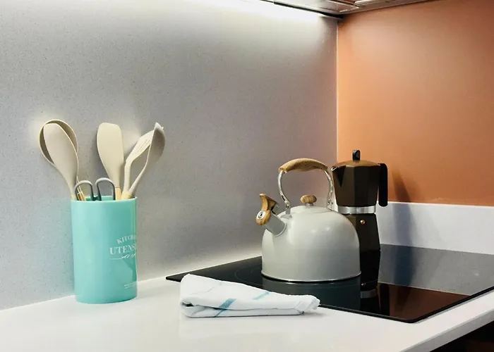 Modern With Style Near Center شقة *