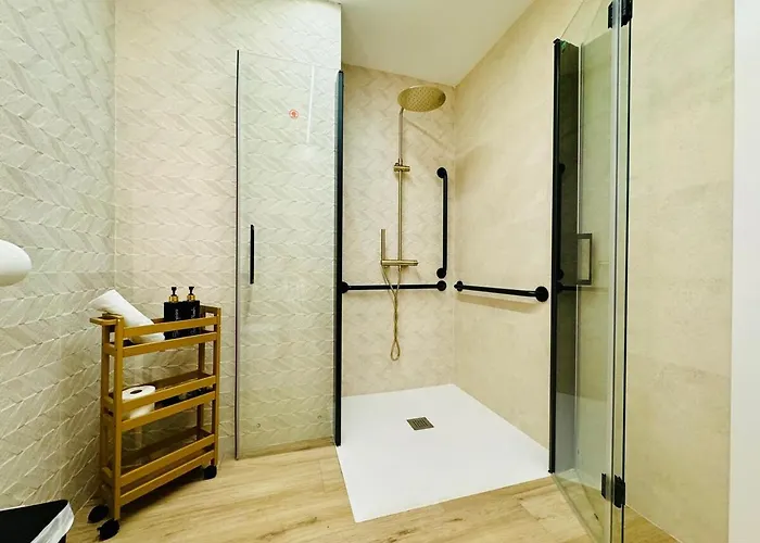 شقة Modern With Style Near Center