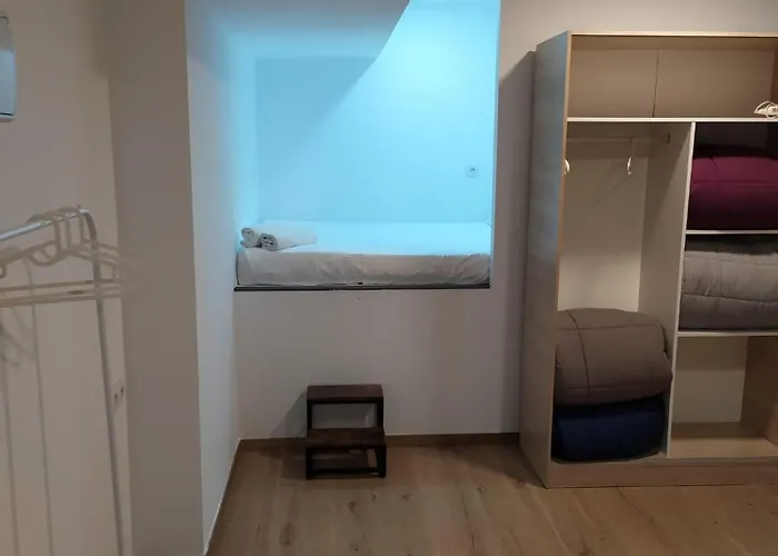 & Arts Vandrerhjem *