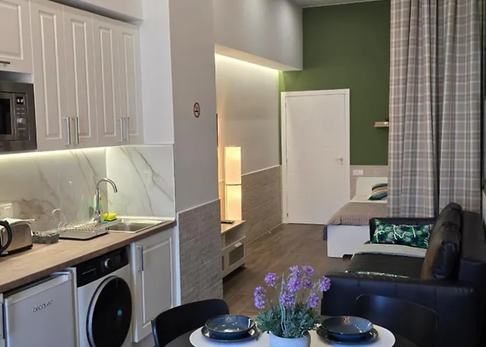 Arena Legacy Modern Suits *