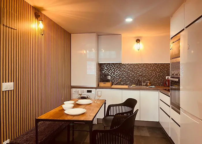 شقة Duplex Tipo Loft De Estilo Selvatico Y Safari, Con Encanto Y A Pasos Del Mar *