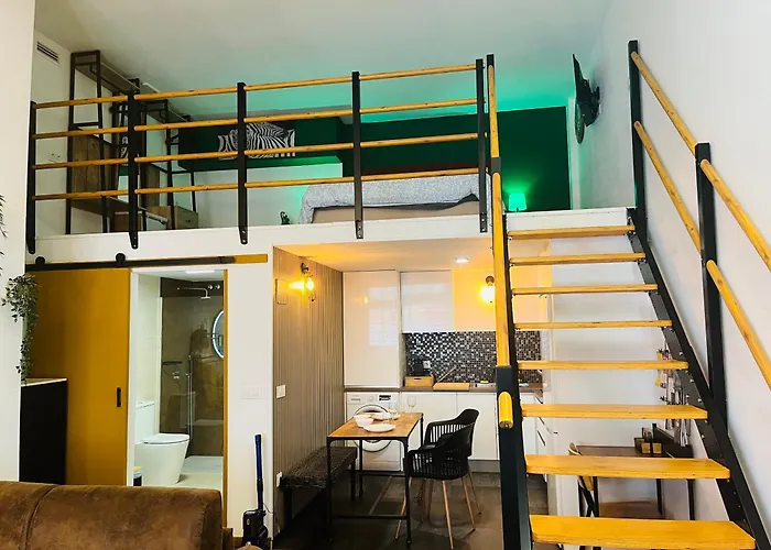 Duplex Tipo Loft De Estilo Selvatico Y Safari, Con Encanto Y A Pasos Del Mar شقة *