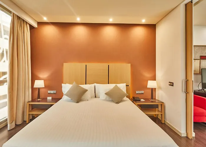 Silken Puerta Szálloda 4*