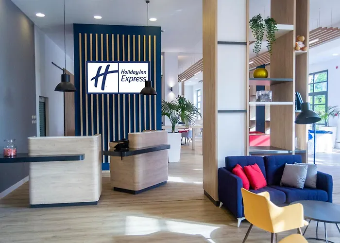 Express Ciudad De Ciencias By Ihg Hotel 3*