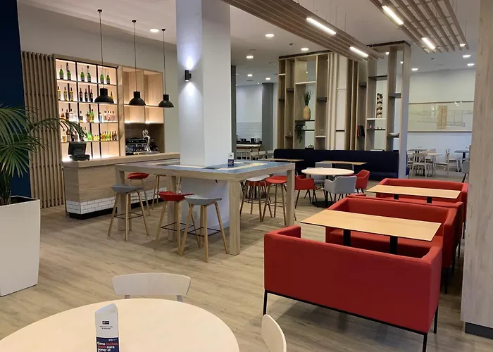 Express Ciudad De Ciencias By Ihg Valencia