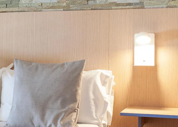 Olympia Consul Del Mar