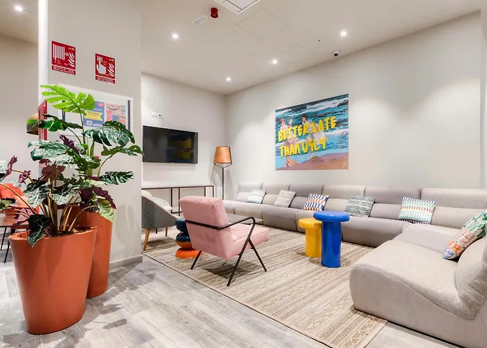 Livensa Living Marina Real 2*