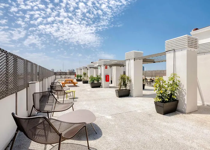 מלון Livensa Living Marina Real 2*