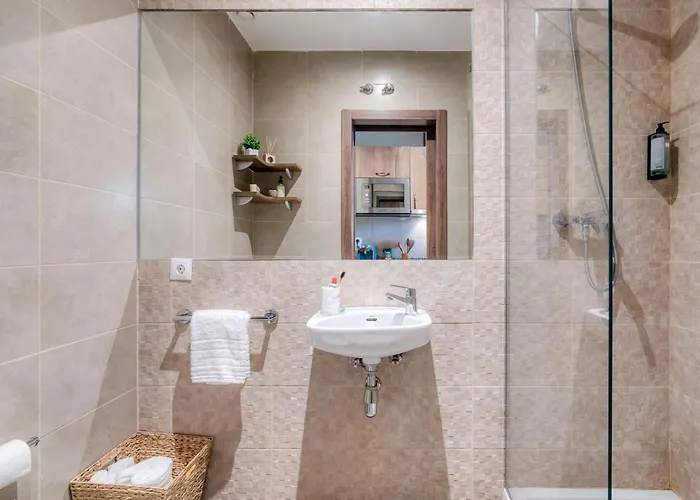 Livensa Living Marina Real Valencia