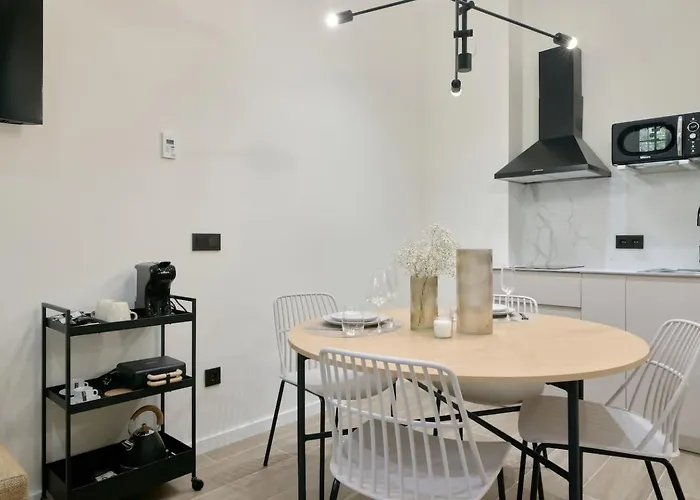 Romantic N5 Oceanografico Virkin شقة