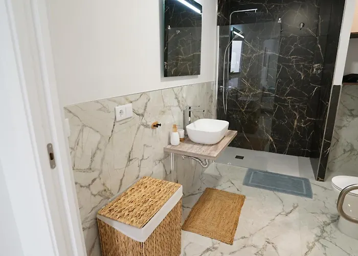 شقة Modern Loft In Patraix, - Near Center *