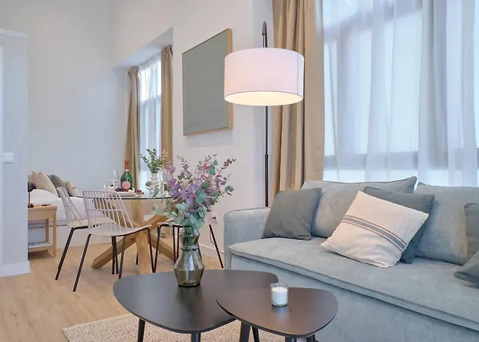 Romantic Roig Arena N1 Virkin * Valence