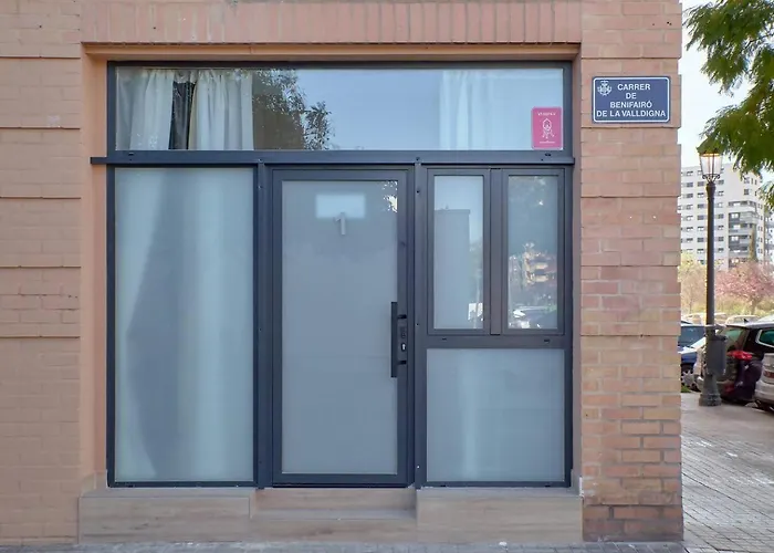 Romantic Roig Arena N1 Virkin