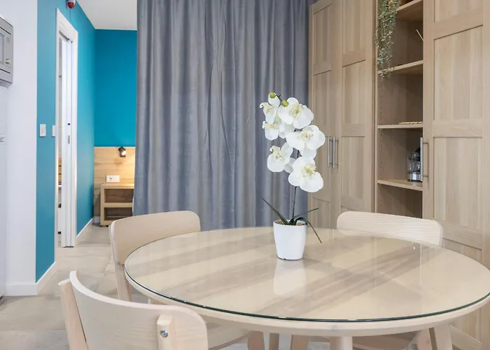 Sol De Azahar * فالنسيا