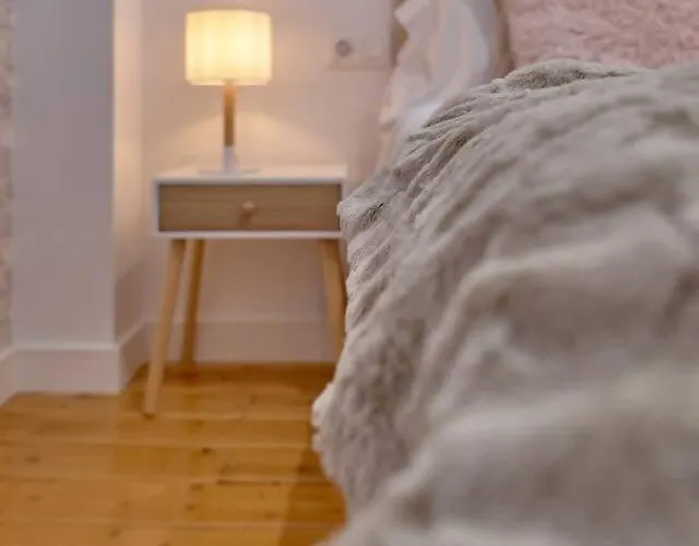 Romantic Roig Arena N10 Virkin