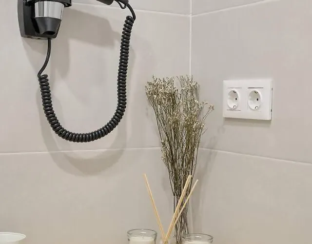 Romantic Roig Arena N2 Virkin * Valence