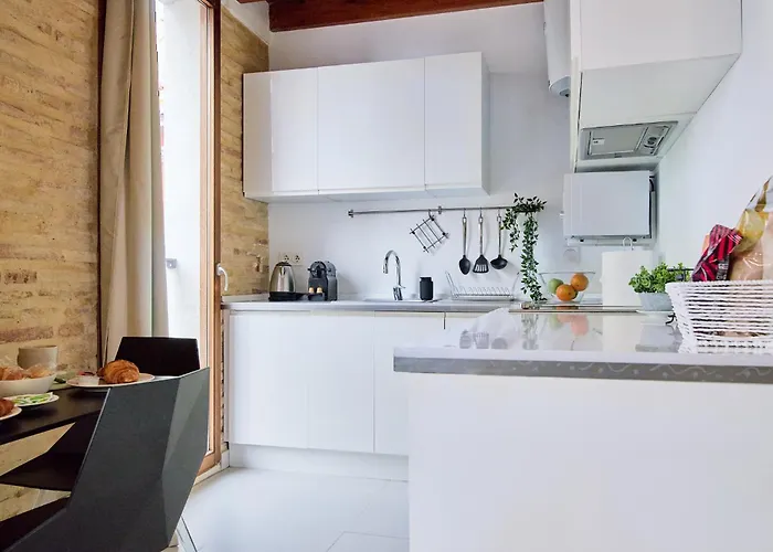 Loft Elegante Con Techos Altos En Plaza Del Carmen Apartment Valencia