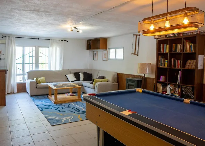 Beautiful With Huge Private Pool And Vineyard View 빌라 발렌시아