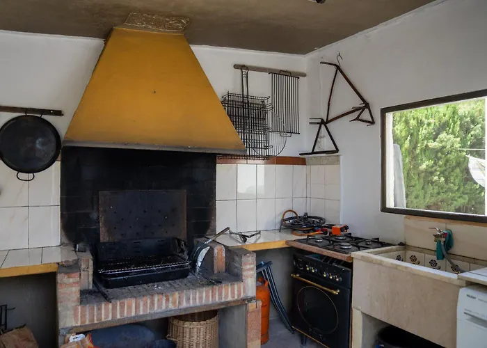 Beautiful With Huge Private Pool And Vineyard View Villa