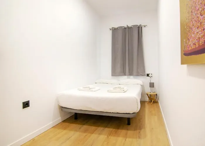 Vlc Host - Duque De Gaeta شقة *