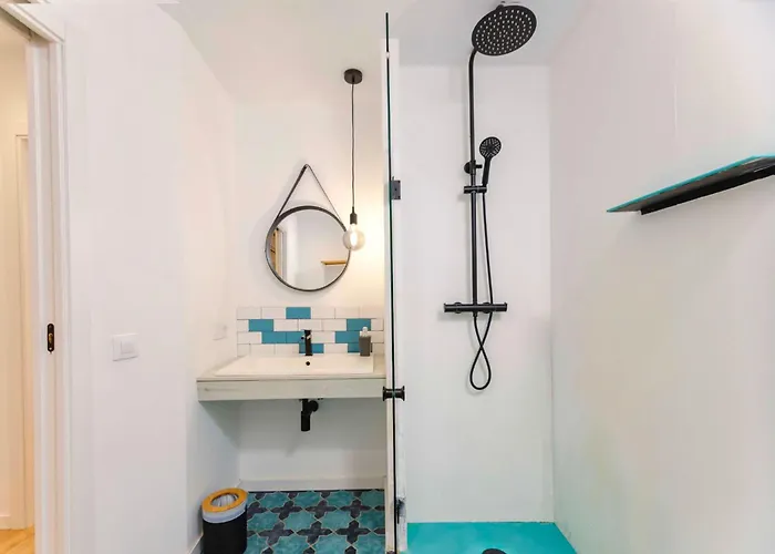 Acogedor Frente A Plaza Del Cedro فالنسيا