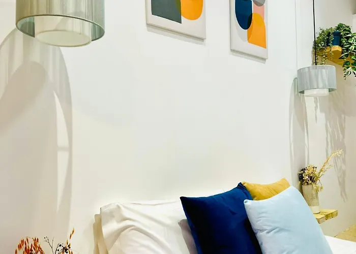 Relaxing Beachside Cabanyal Loft Apartment