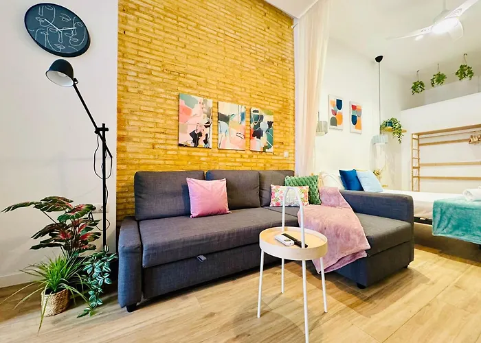 Relaxing Beachside Cabanyal Loft Apartment *