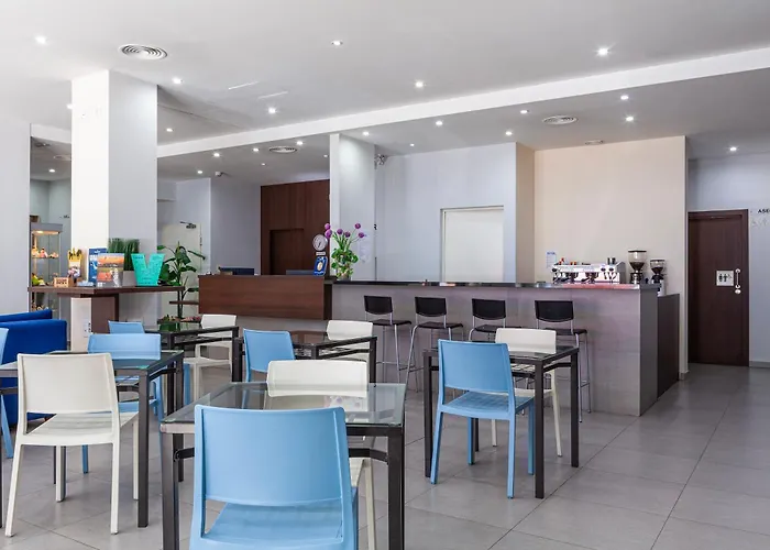 Olympia Universidades 3*