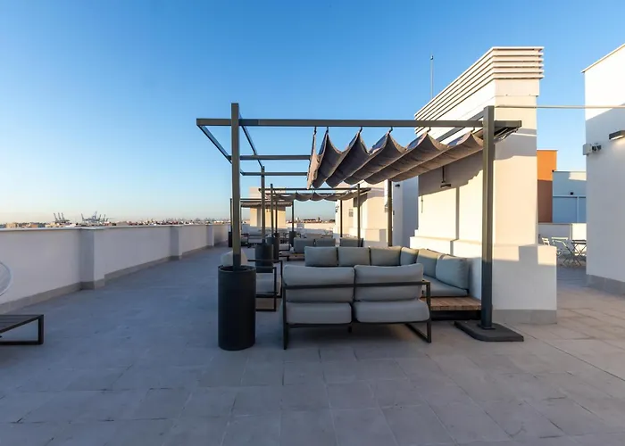 Hotel Nido Malvarrosa - *