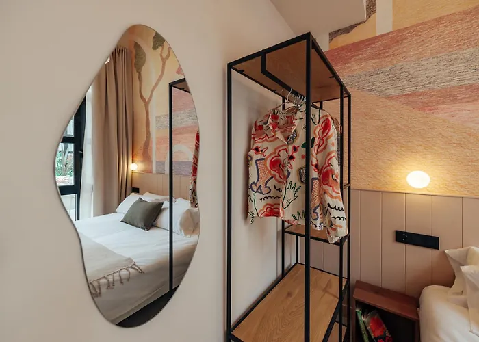 The Atelier Lofts Апарт-отель Валенсия